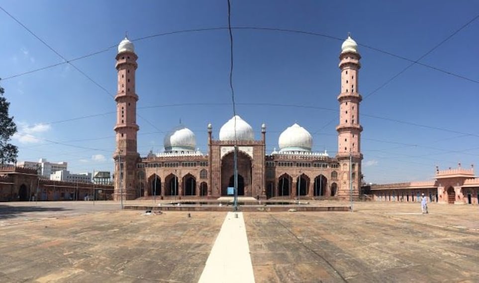 Taj ul Masajid-1